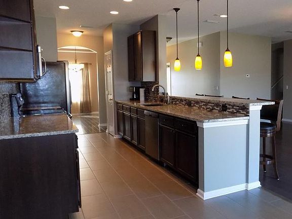 2nd image of 2939 Vianey Pl