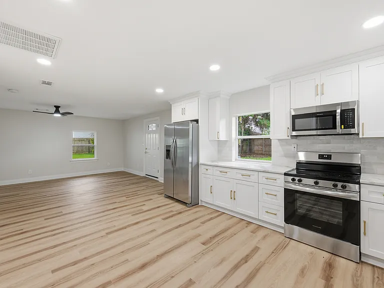 110 Jules Ave #110.5 — Photo 4