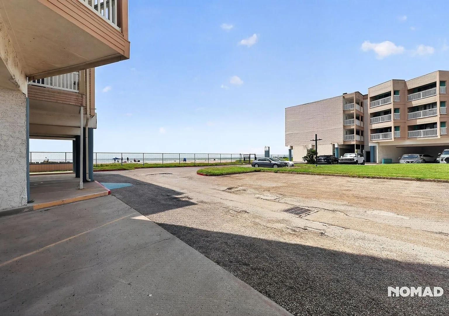 Charming 1BR Beachfront Condo in Corpus Christi — Photo 2