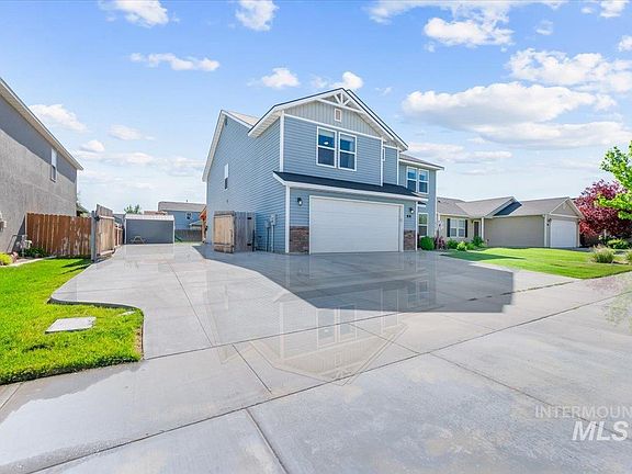 2nd image of 44 N Amanda Dr