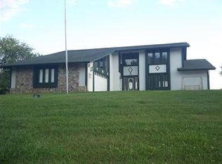 415 Canterbury Dr, Blountville, TN 37617
