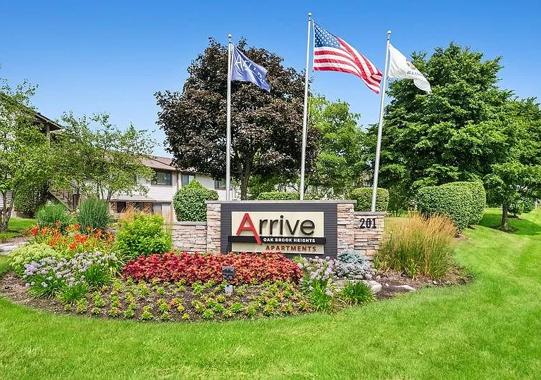 Arrive Oak Brook Heights — Photo 29