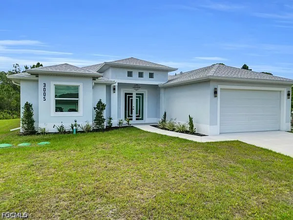 3 bed, 2.0 bath, 1987 sqft, $2,500 — Photo 2