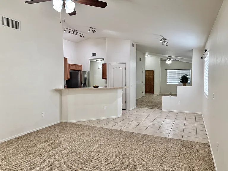 7304 E Laughing Tree Ln — Photo 13