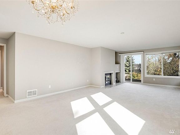3rd image of 15666 NE 70th Ct