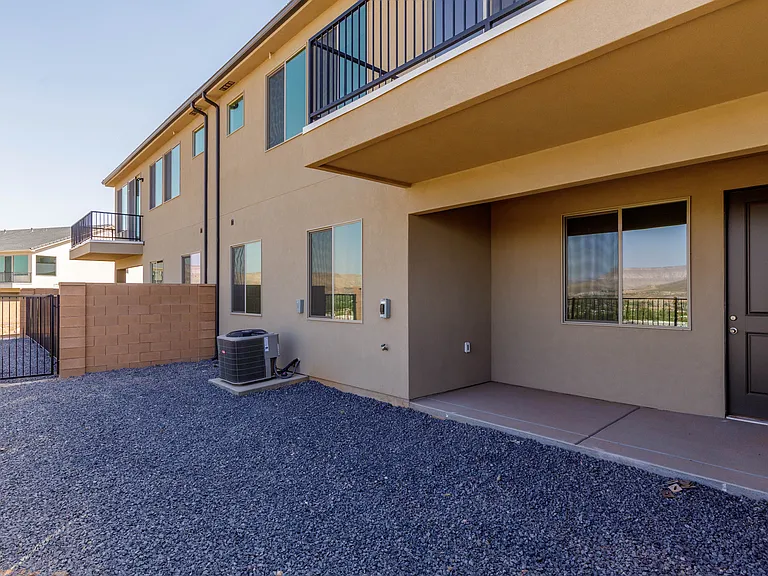 2140 W 320 S — Photo 26