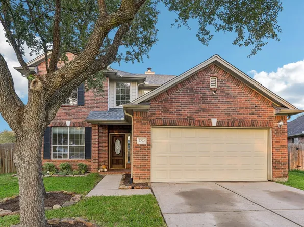 2703 Hidden Bay Court, Pearland, TX 77584
