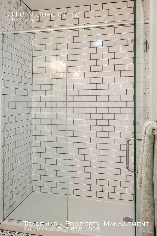 1 bed, 1.5 bath, $1,675 — Photo 2