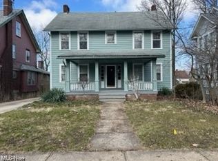 3179 Oak Rd, Cleveland Heights, OH 44118