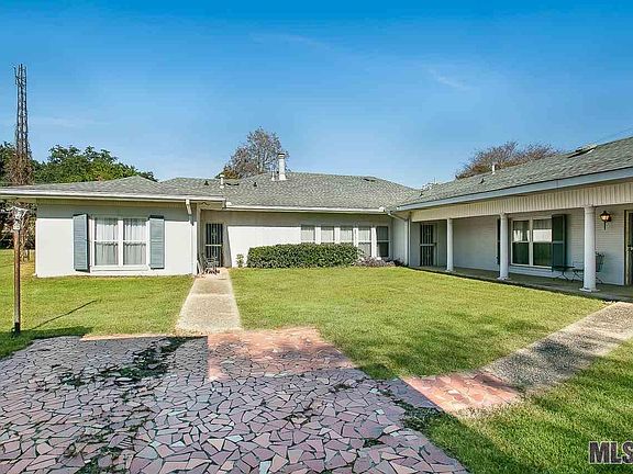 4th image of 58205 Labauve Ave