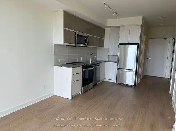 10 Deerlick Ct, Toronto, ON
