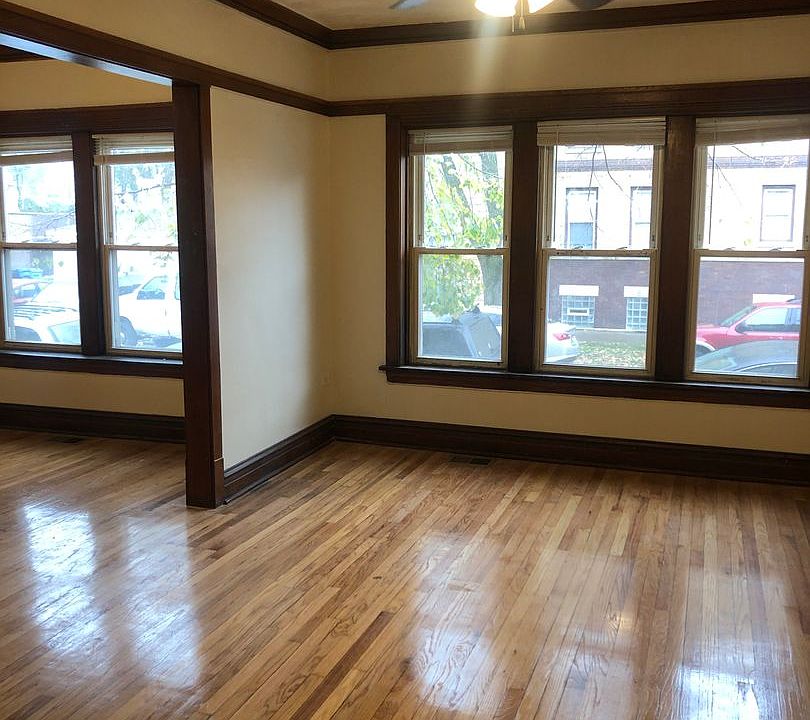 1st image of 4022 W Cortland St #1