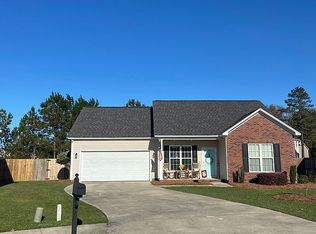 3044 Red Berry Cir, Effingham, SC 29541