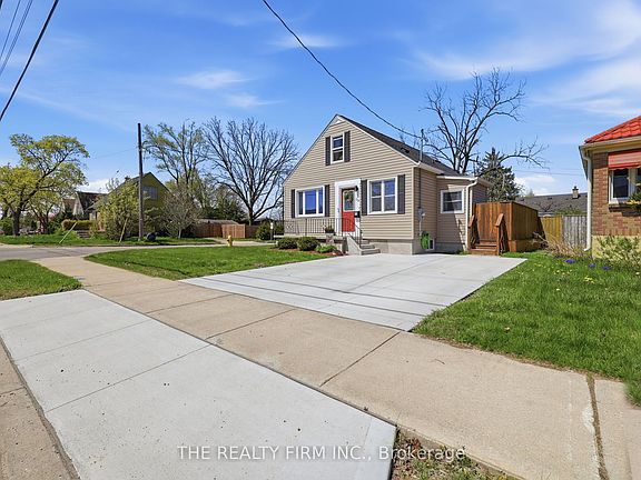 2nd image of 216 Thompson Rd