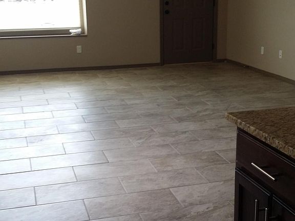 3rd image of 876 Ballard Shapleigh Pl