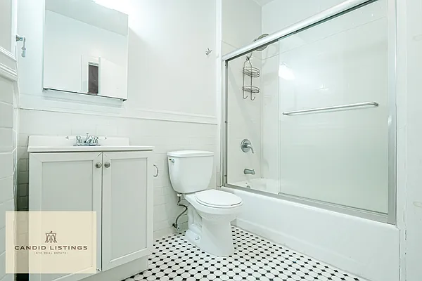 Rented by Candid Listings LLC | media 9