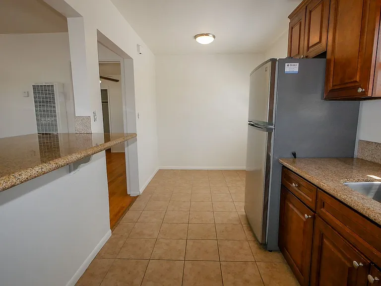 3430-3440 Del Rey St — Photo 11