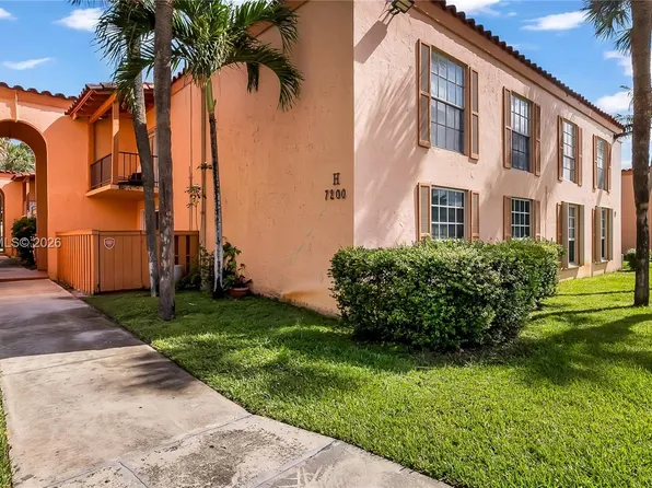 7200 Fairway Dr APT H12, Miami Lakes, FL 33014