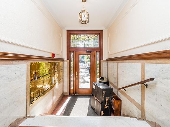 5th image of 285 Harvard St APT 301
