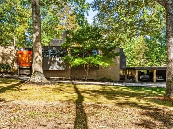 4800 Oakcliffe Rd, Greensboro, NC 27406
