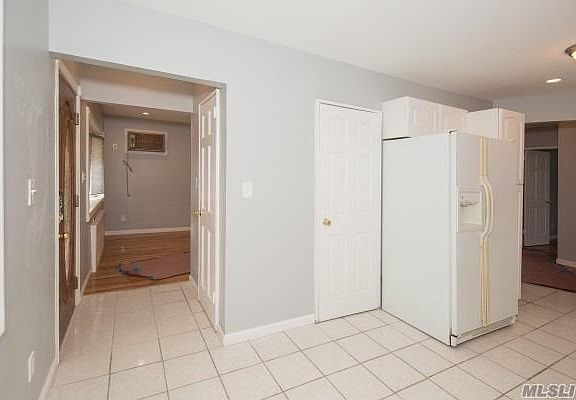 4th image of 25815 86th Ave