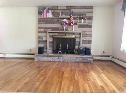 3rd image of 34 Schlager Ave