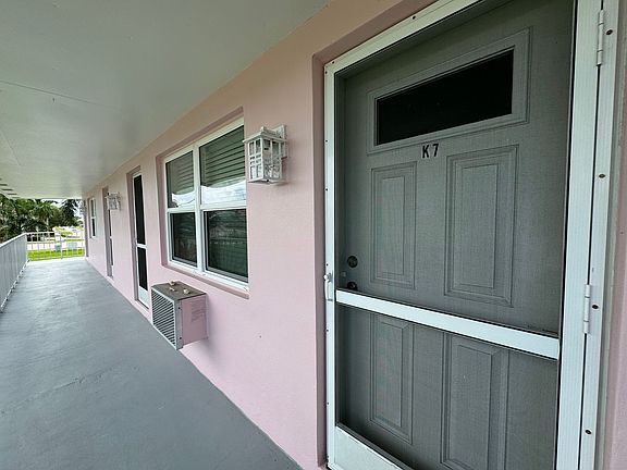 4th image of 190 N Collier Blvd APT K7