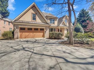 1100 Double Oaks Rd, Greensboro, NC 27410