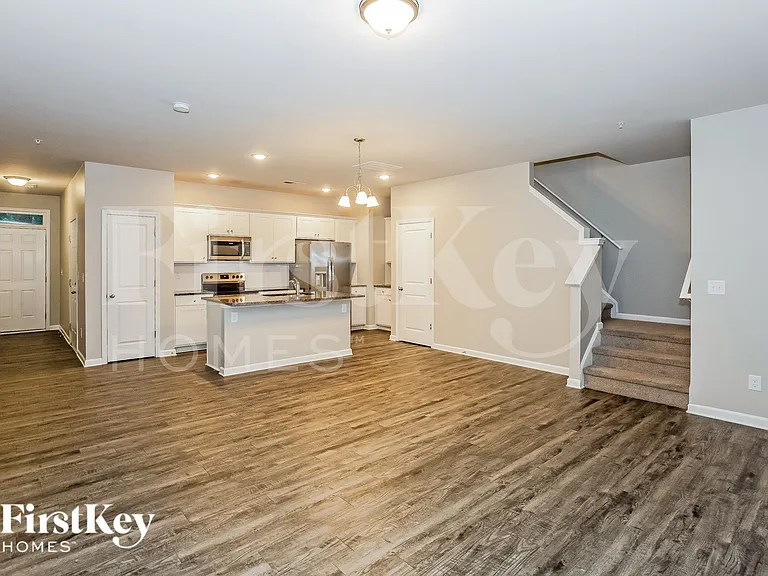 9421 Coddle Ct NW — Photo 4