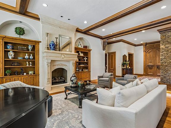 5th image of 15224 Stoney Spring Rd