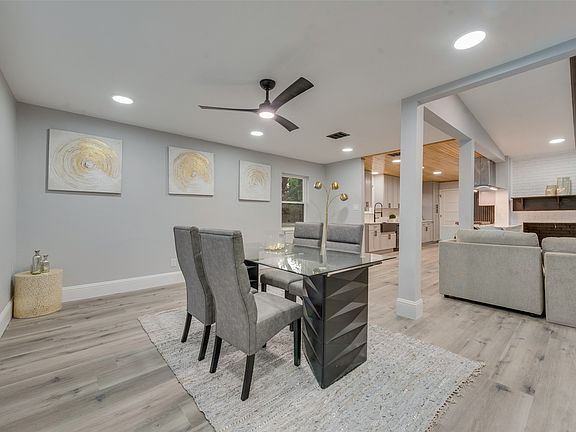 5th image of 3209 Royal Ln
