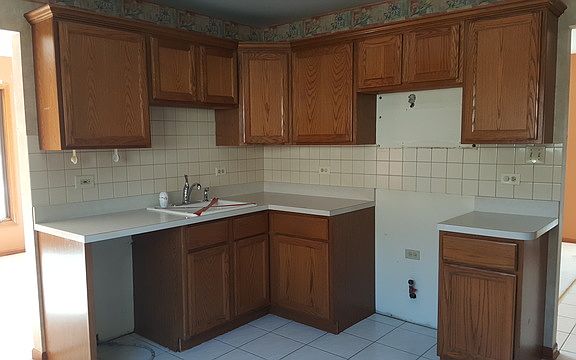 2nd image of 14344 S Harrison Ave