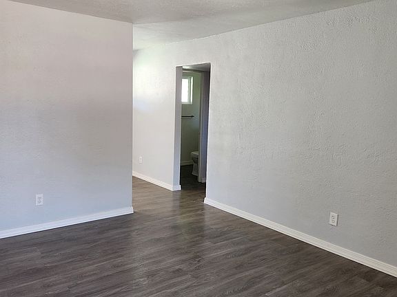 4th image of 2645 W Morten Ave #11573548