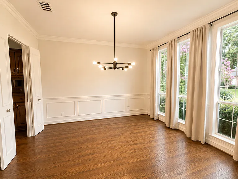 5001 Albany Dr — Photo 7