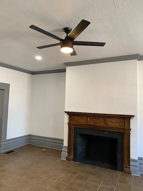 Living Room/ Dining area