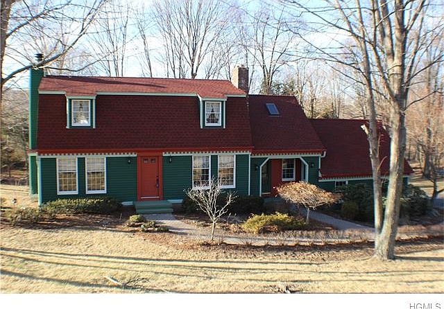 1st image of 82 Orchard Crest Dr