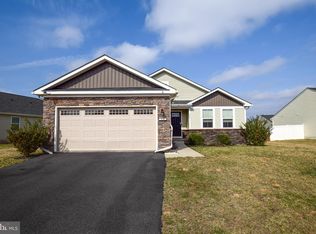 412 Oxford Way, Martinsburg, WV 25405