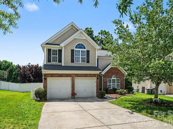 3409 Market View Dr, Davidson, NC 28036