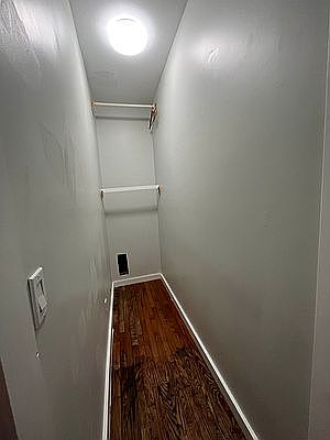4th image of 15817 Sanford Ave APT 1D