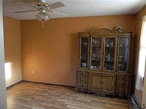 5th image of 26 Colonial Ct