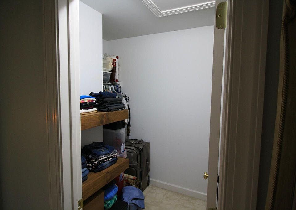 Master bedroom walk-in closet