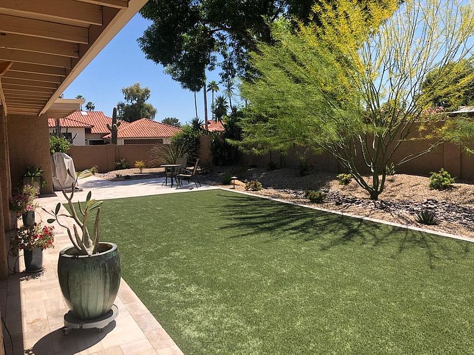 2nd image of 8802 N 85th Pl