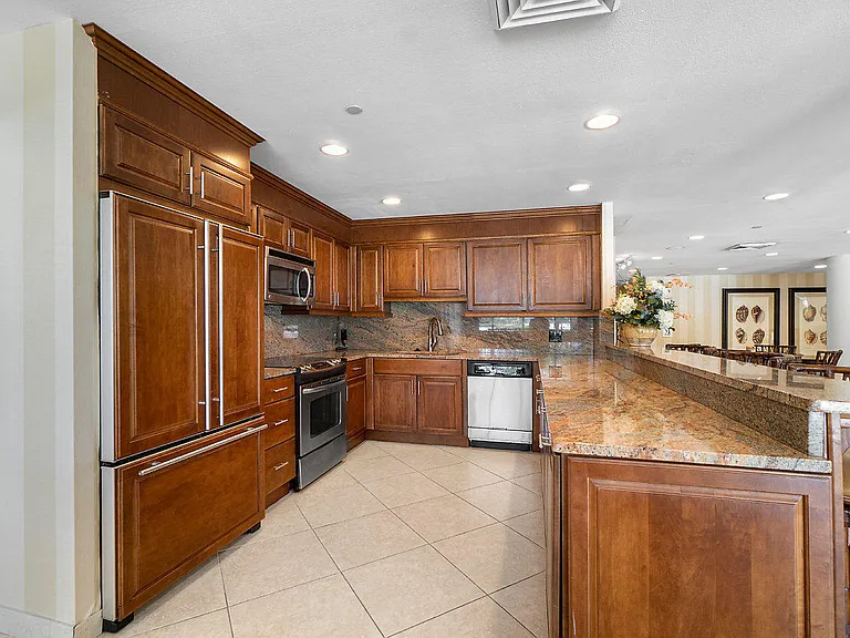 5080 N Ocean Dr #6C — Photo 37