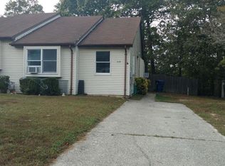 110-112 W Winged Foot Ct, Little Egg Harbor, NJ 08087