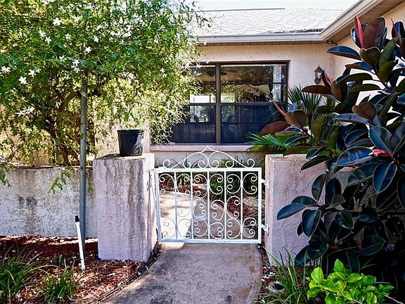 4th image of 1022 Jambalana Dr