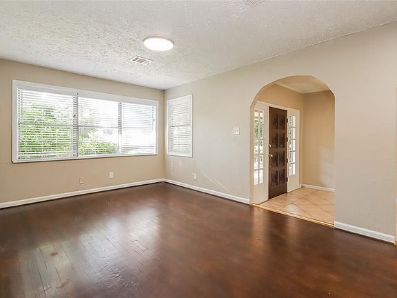 4th image of 12217 Palmsprings Dr