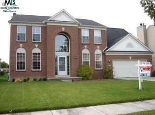 34429 Giannetti Dr, Sterling Heights, MI 48312