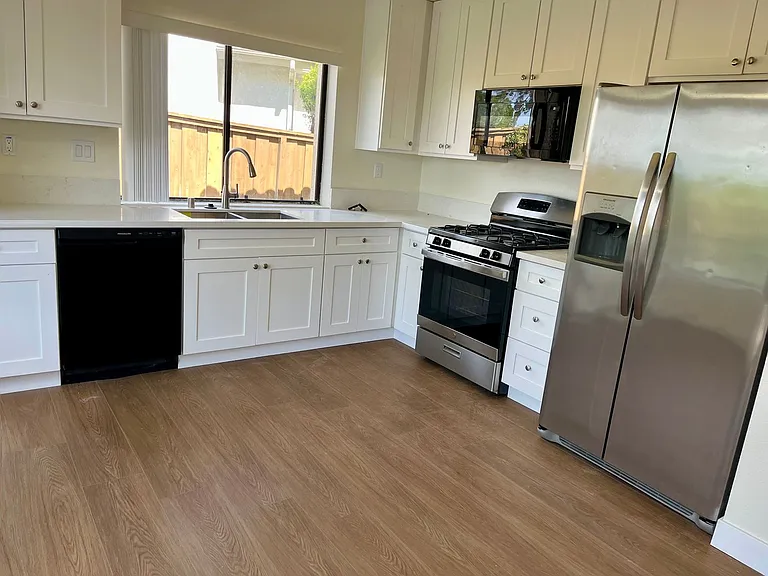 4123 Sturgeon Ct — Photo 10