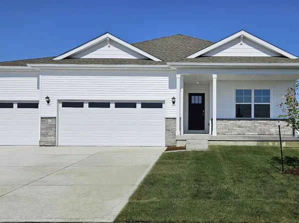 25100 Eagle Vista Dr, Adel, IA 50003