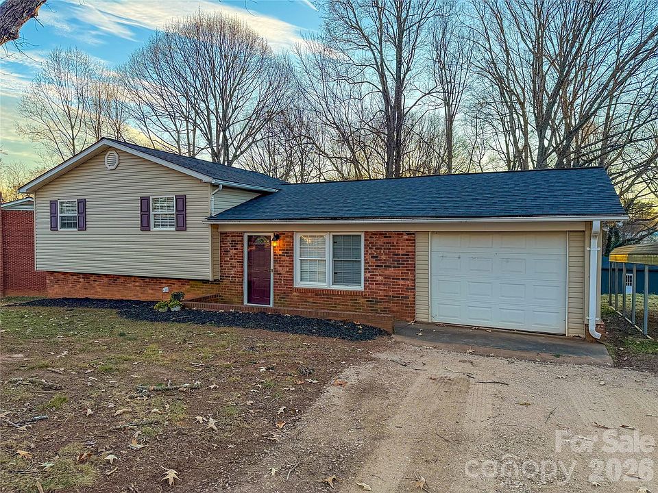 1st image of 130 Powder Horn Rd